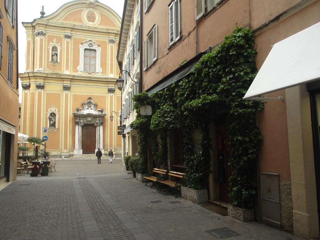Casa All'Oca Riva del Garda Ruang foto